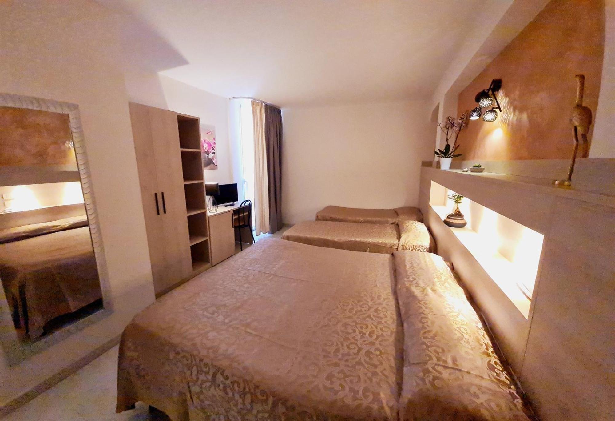 Hotel Laura Чезенатіко Номер фото